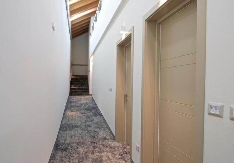 هتل Lifestyle Room Binario Zero