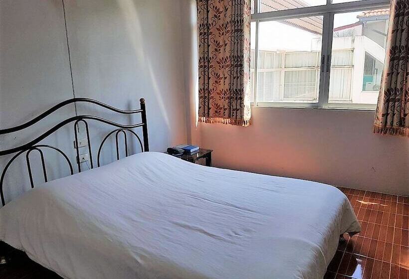 בית מלון כפרי Pattha