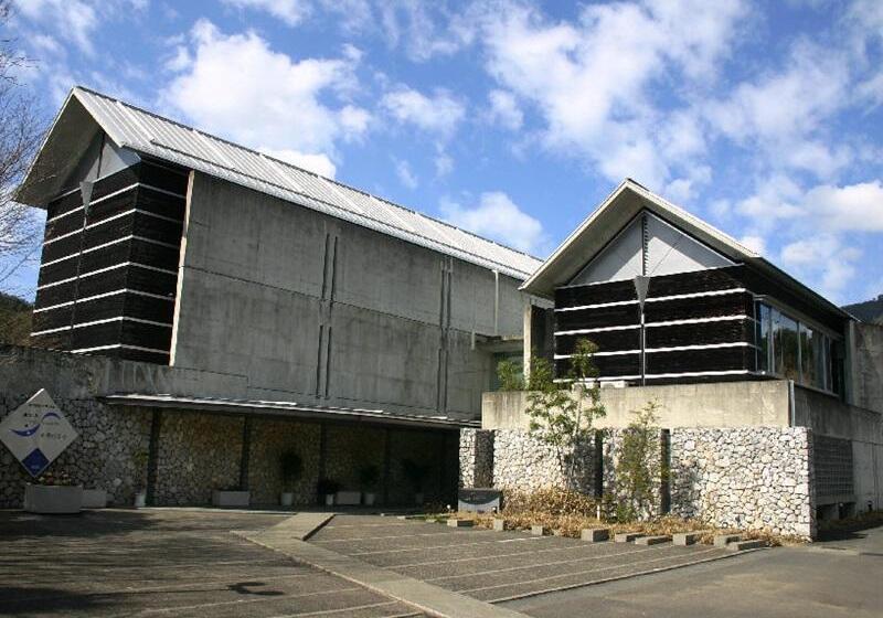 בית מלון כפרי Seira Shimanto