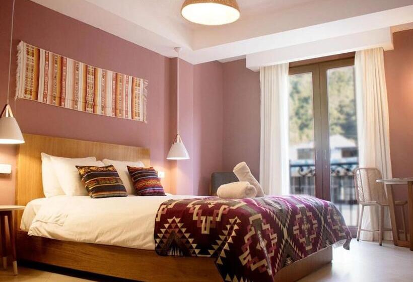 בית מלון כפרי Socialtel Baños   Formerly Selina Baños