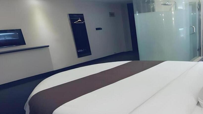 Thank Inn Plus Hotel He Nan Zhoukou Chuanhui District Red Star Macalline