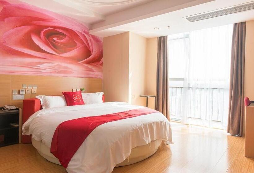 Thank Inn Plus Hotel Sichuan Neijiang Hongxing Red Star Macalline