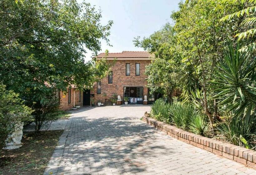 Отель The Bedford Manor