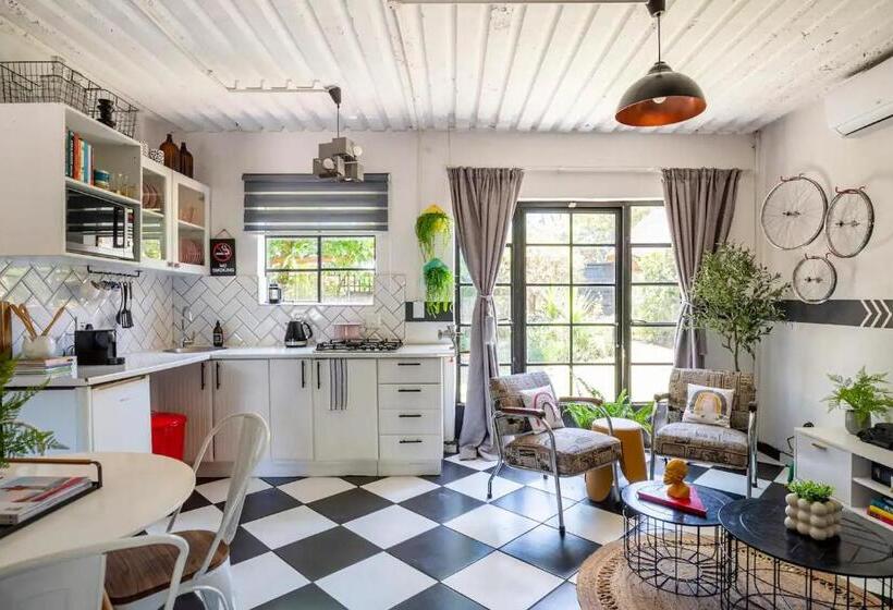 Отель The Bedford Manor