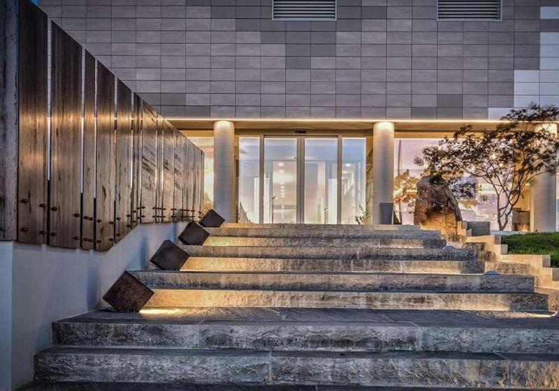 בית מלון כפרי The Cube