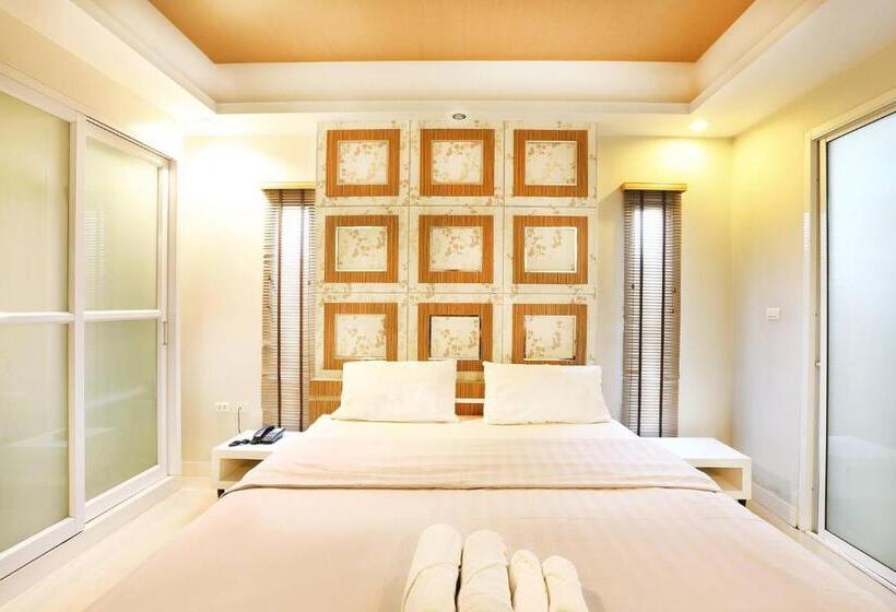 בית מלון כפרי The Luxury Residence