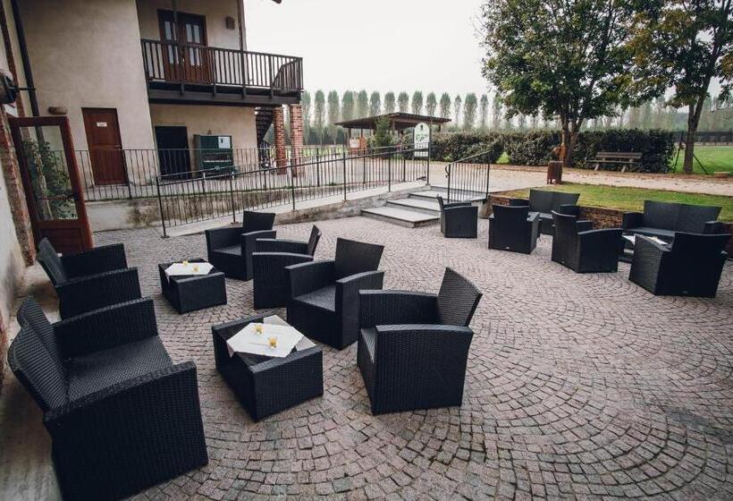 בית מלון כפרי Ultimo Borgo