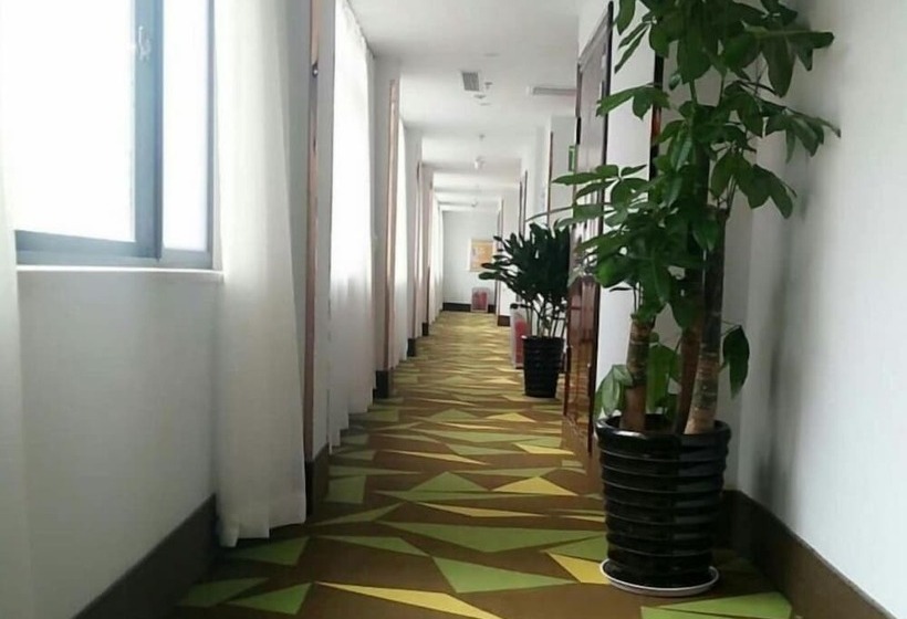 ホテル Vatica Qingdao Licang Xiazhuang Hexie Plaza