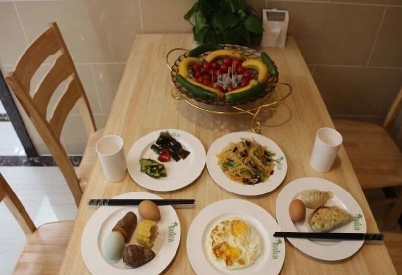 ホテル Vatica Qingdao Licang Xiazhuang Hexie Plaza