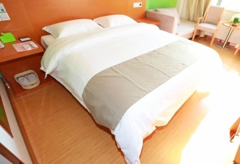 ホテル Vatica Qingdao Licang Xiazhuang Hexie Plaza