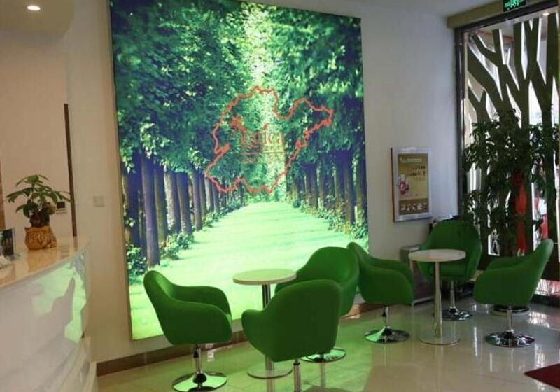 ホテル Vatica Qingdao Licang Xiazhuang Hexie Plaza