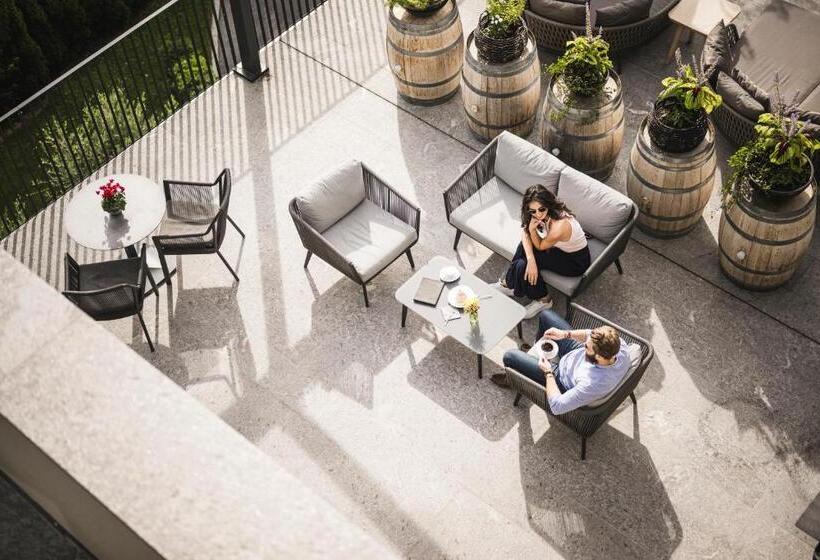 Отель Vinea The Living Experience