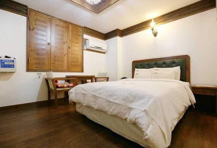 Ora Motel Chungju