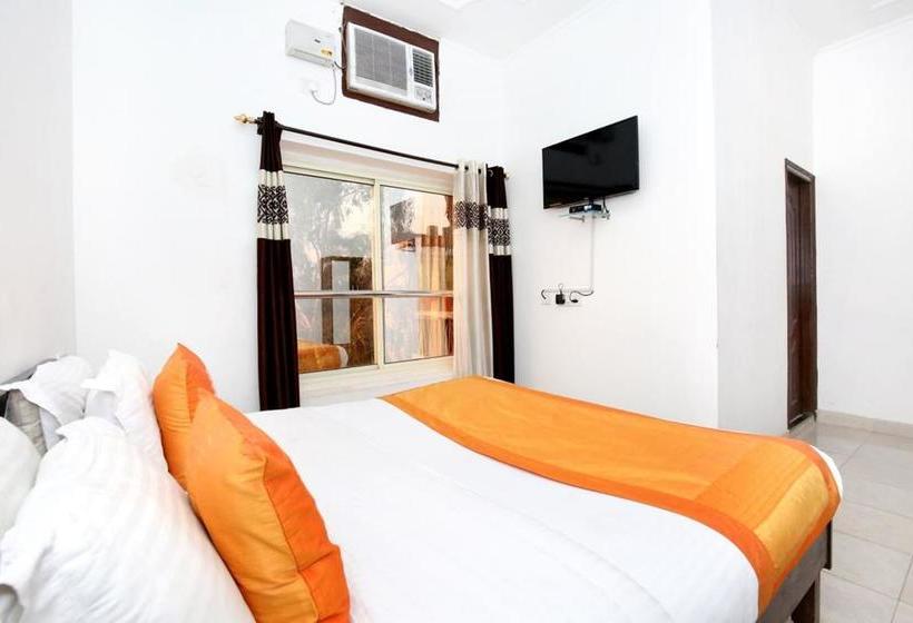 Oyo 9371 Hotel Anmol