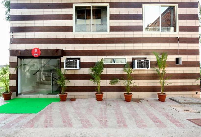 Oyo 9371 Hotel Anmol