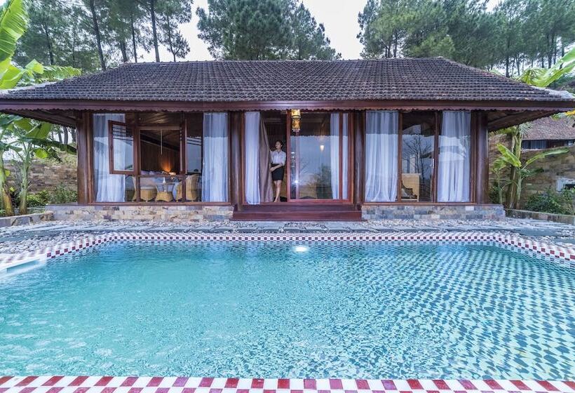 Sankofa Village Hill Resort And Spa