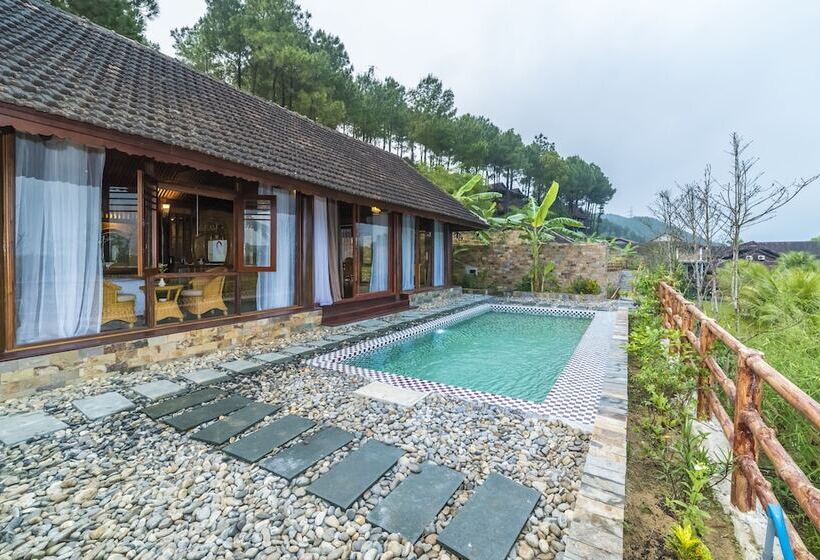 Sankofa Village Hill Resort And Spa