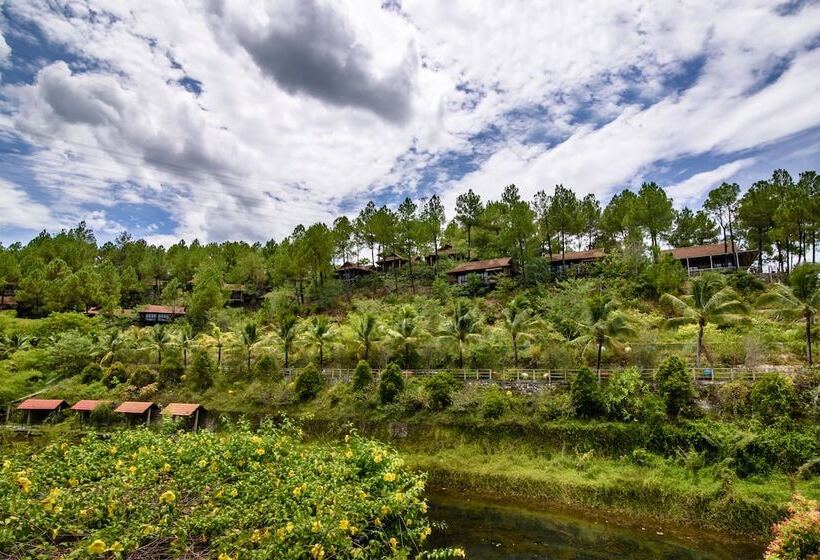 Sankofa Village Hill Resort And Spa