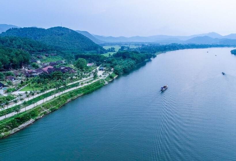 Sankofa Village Hill Resort And Spa