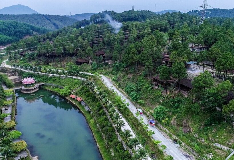 Sankofa Village Hill Resort And Spa