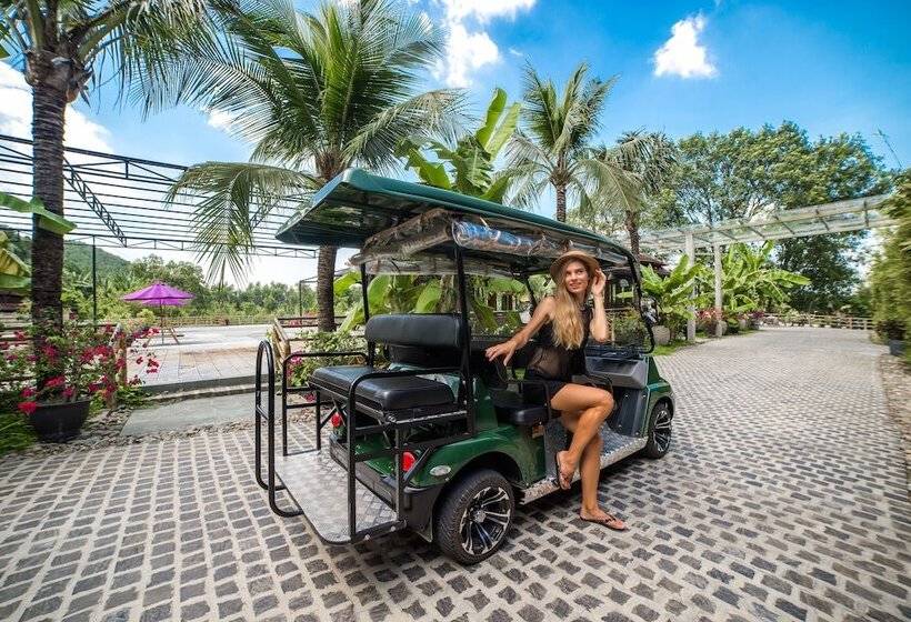 Sankofa Village Hill Resort And Spa