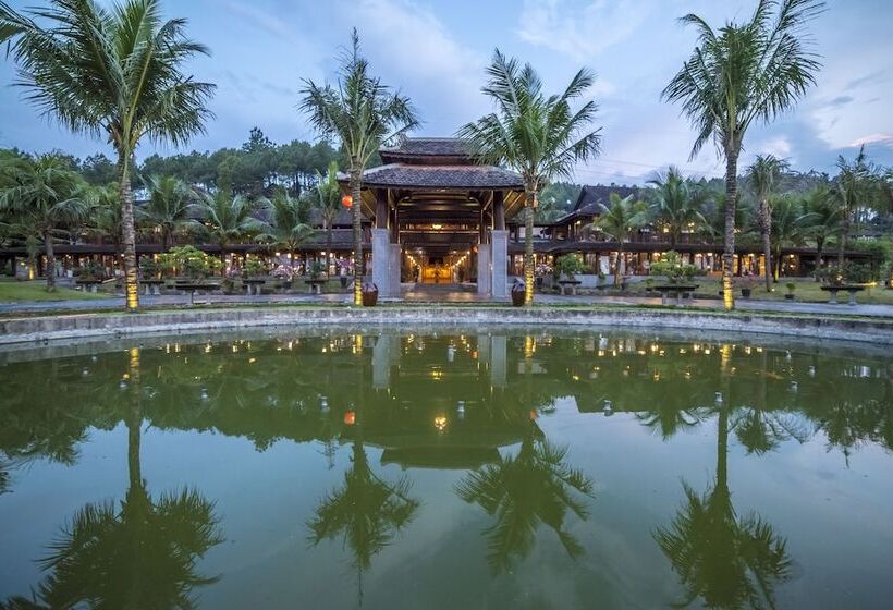 Sankofa Village Hill Resort And Spa