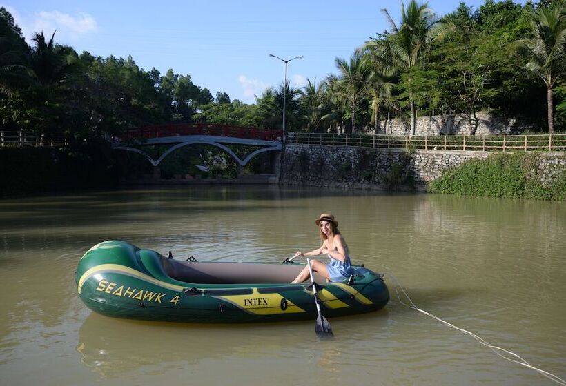 Sankofa Village Hill Resort And Spa