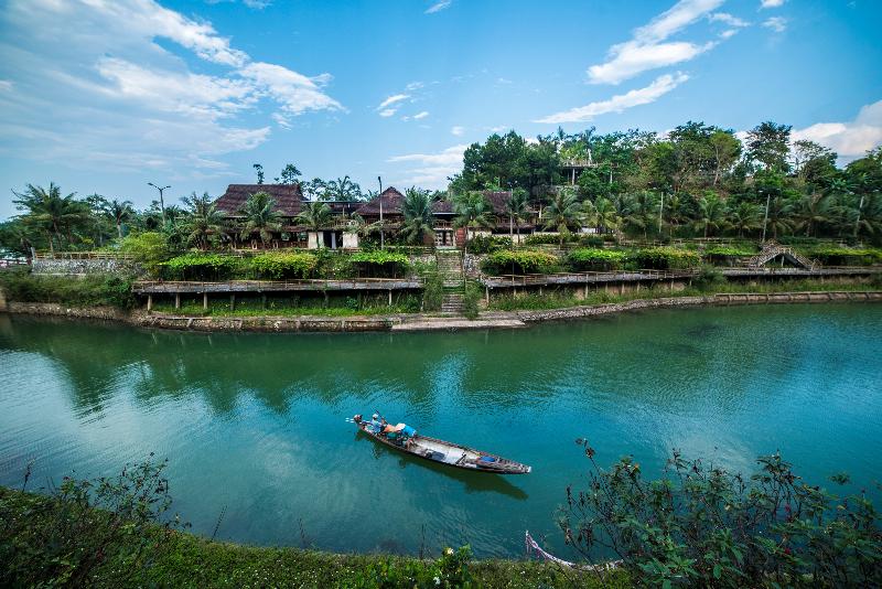 Sankofa Village Hill Resort And Spa