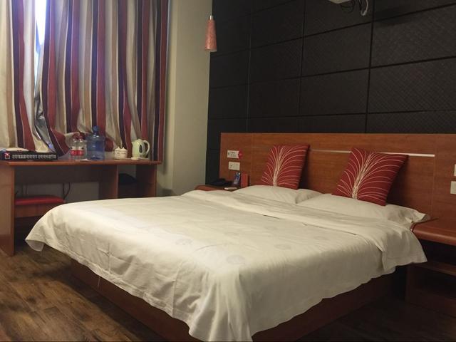Thank Inn Chain Hotel Shangxi Changzhi Daqing Road