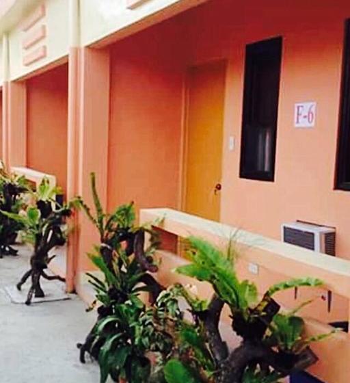 فندق صغير Charlie S Point Ocean Wave Resort