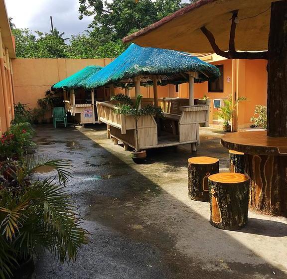 فندق صغير Charlie S Point Ocean Wave Resort