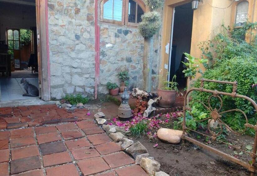 فندق صغير Posada La Piedra