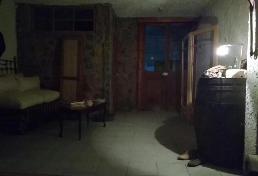 Hostel Posada La Piedra