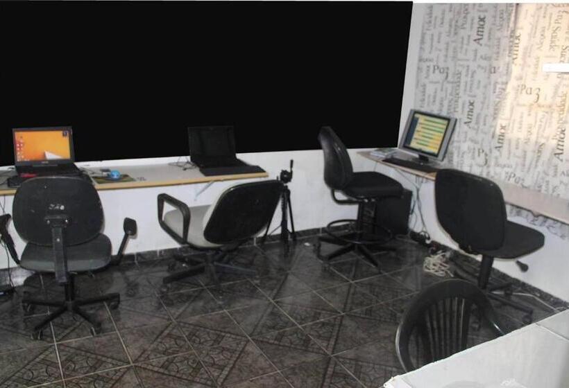 ユースホステル Tá Em Casa Peruíbe