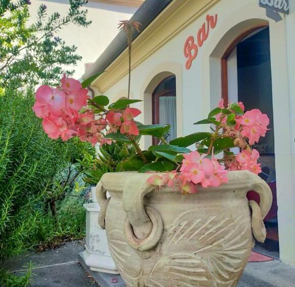 Pompei Hostel Deluxe