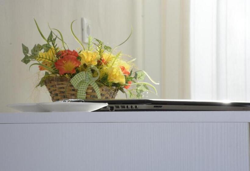 مبيت وإفطار Baia Dell'orso