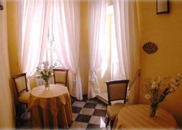Bed and Breakfast Camere D Autore La Poesia