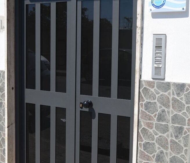 Bed and Breakfast Charm Airport