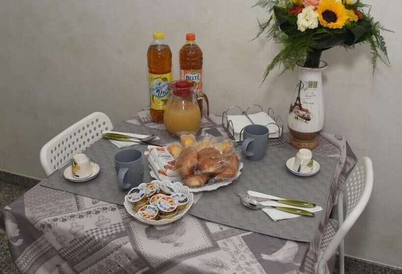 Bed and Breakfast Charm Airport