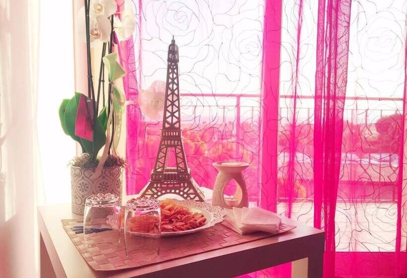 Bed and Breakfast Charm Airport