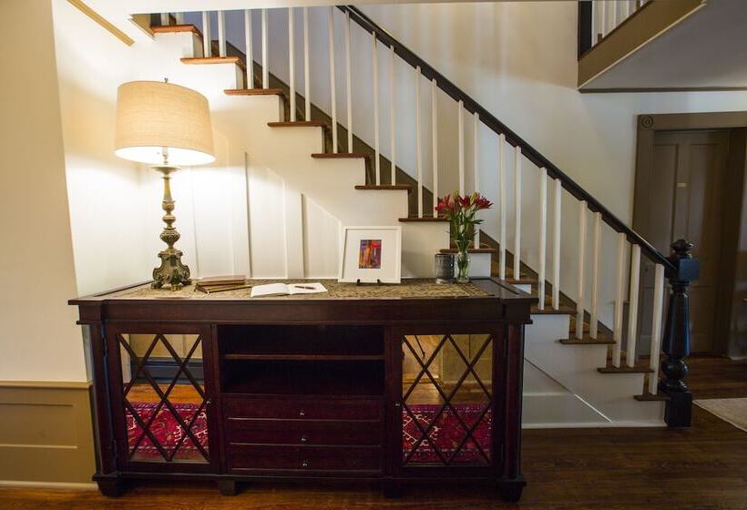 مبيت وإفطار Gay Street Inn