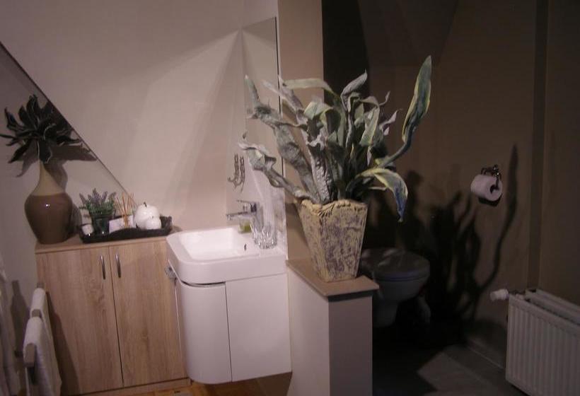 ベッドアンドブレックファースト Huyze Peppins