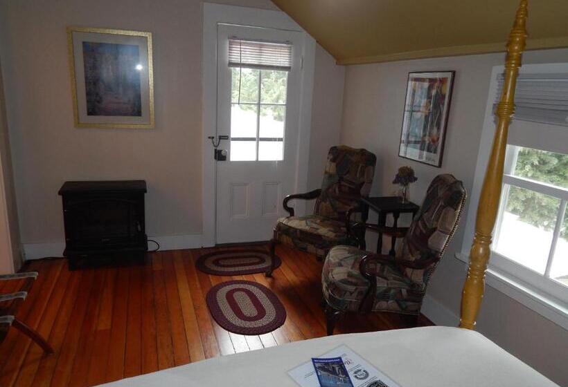 مبيت وإفطار Katys Inn