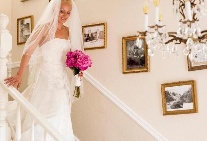 مبيت وإفطار Katys Inn