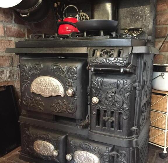 مبيت وإفطار Katys Inn