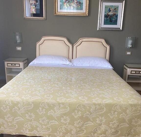 تختخواب و صبحانه L Elisea Maison De Charme