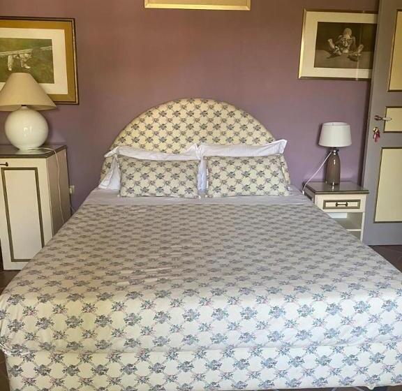 تختخواب و صبحانه L Elisea Maison De Charme