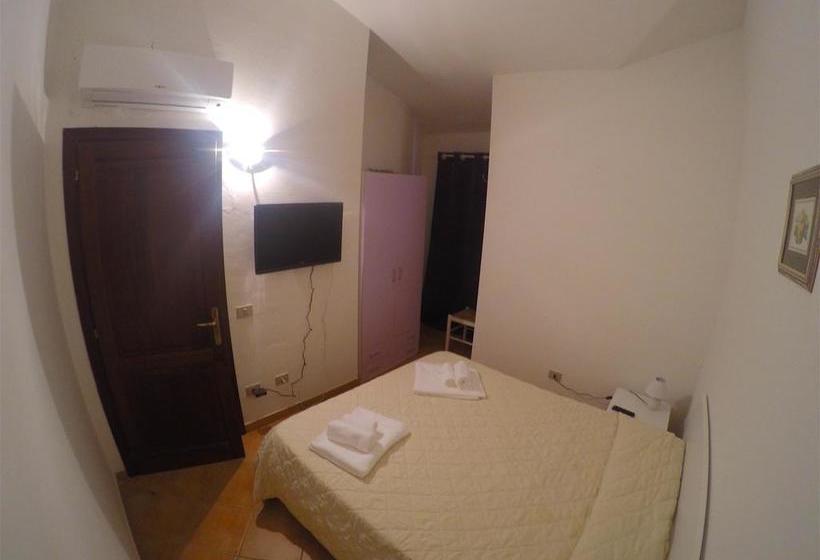 민박 La Coccinella Al Mare