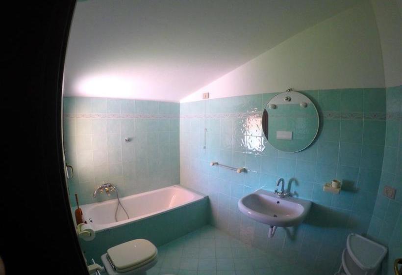 민박 La Coccinella Al Mare