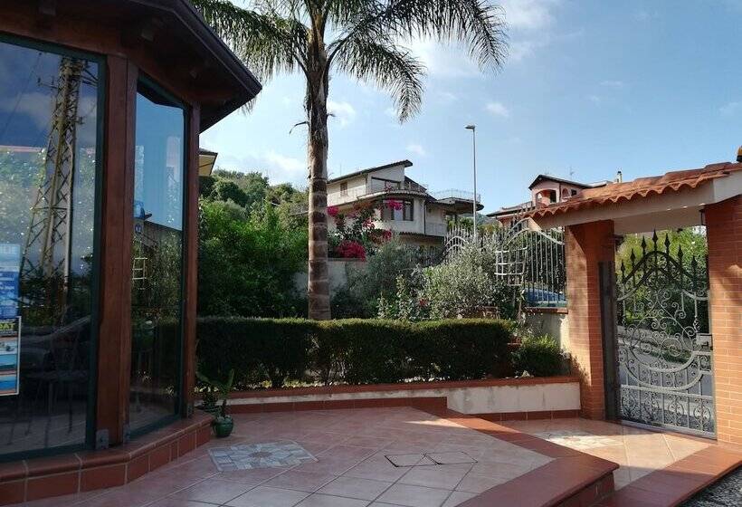 ベッドアンドブレックファースト La Collina Capo D Orlando